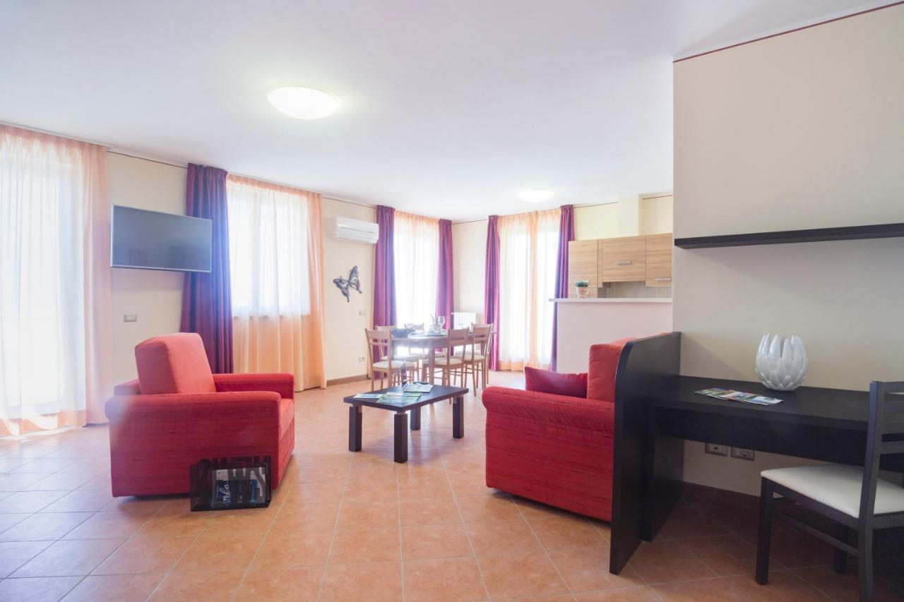 Apartments "Villa Imelda" Лимоне-суль-Гарда Экстерьер фото